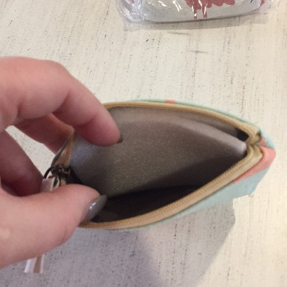 Flamingo small zipper pouch - Picture 2 of 2